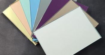 Coloured mirror selection Coloured mirror selection